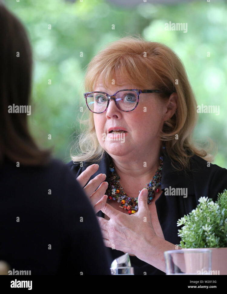 franziska troegner 4