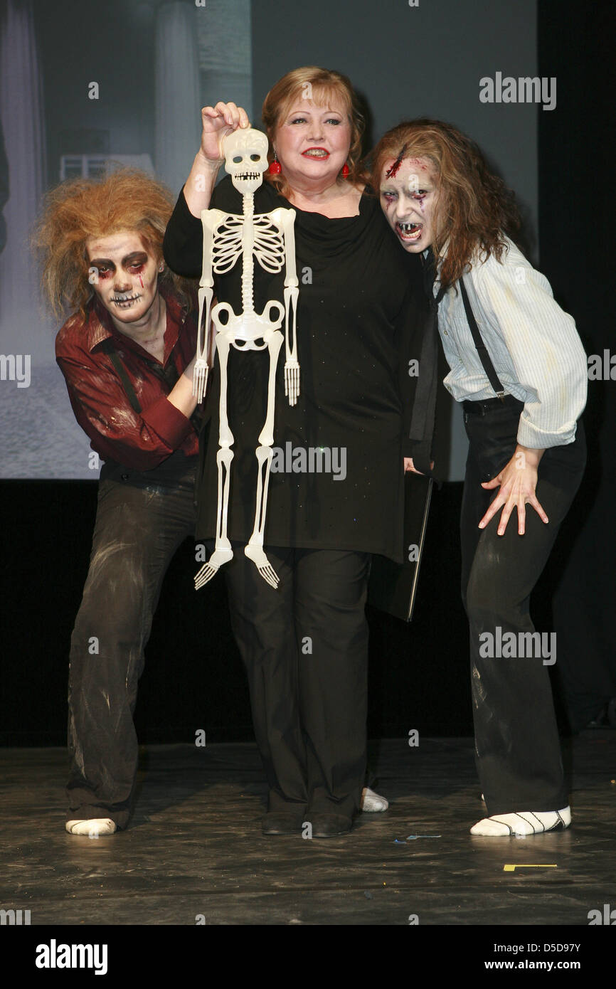 franziska troegner 7