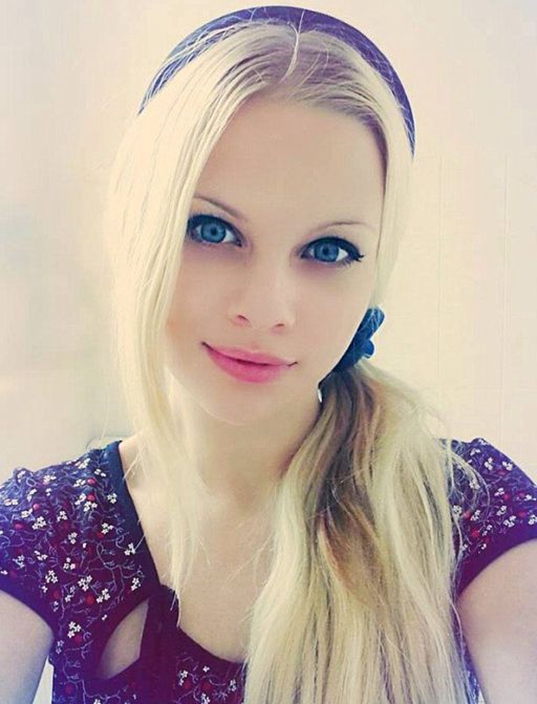 gabriela jirackova 5