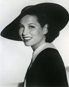 gale sondergaard 9