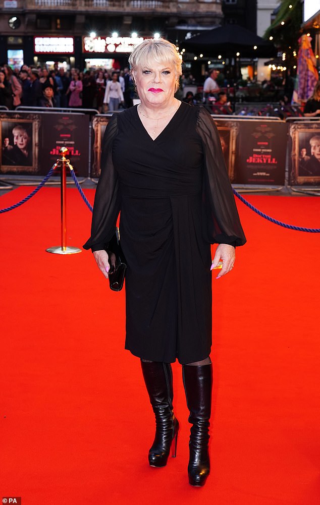 suzy eddie izzard 8