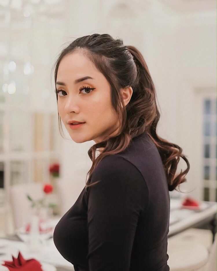 gina meidina putri 5