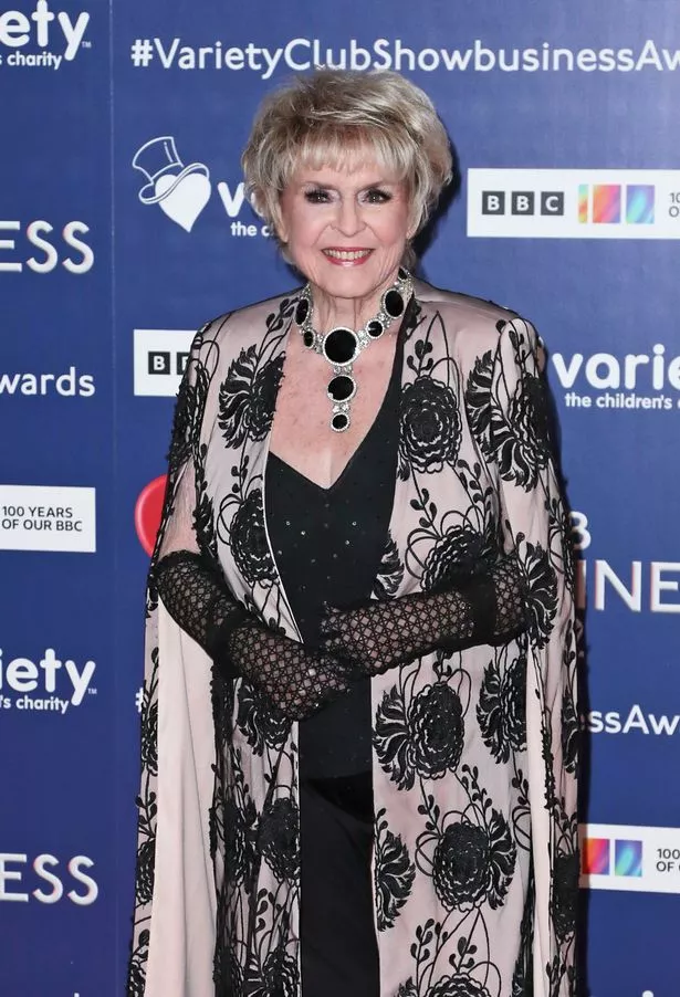 gloria hunniford 6