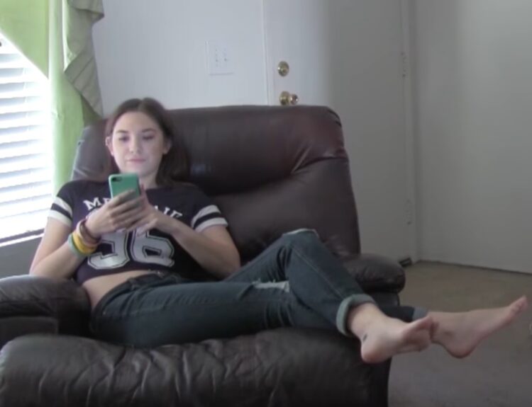 hana fandomreactions 2