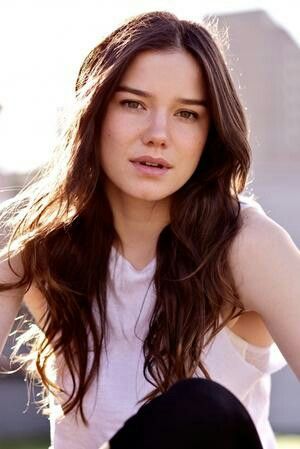 hanna mangan lawrence 8