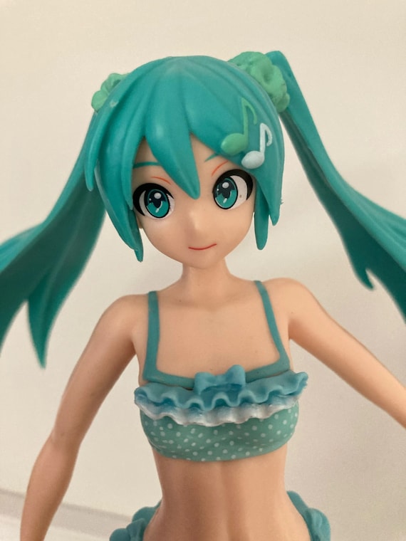 hatsune nica 2