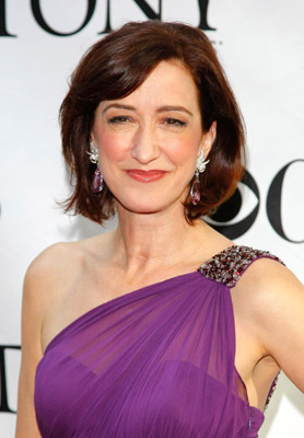 haydn gwynne 3