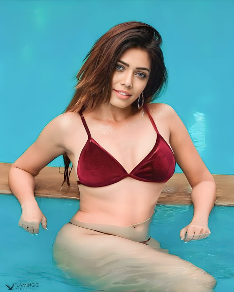 himani kapoor 7