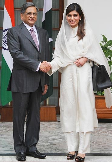 hina rabbani khar 7