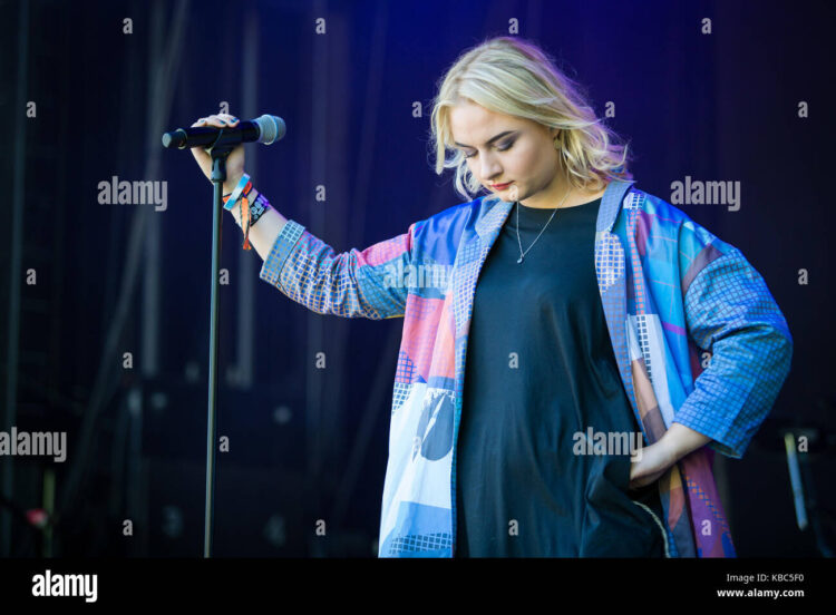 holly lapsley fletcher 6