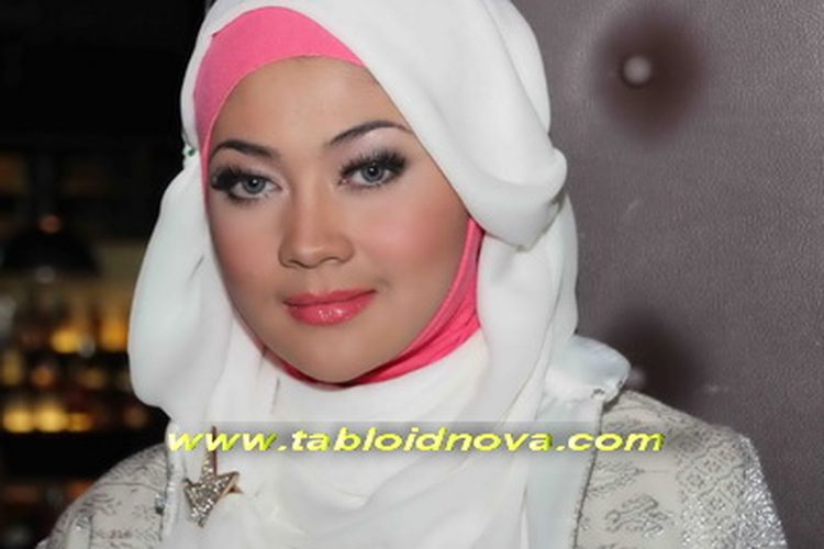 indah dewi pertiwi 3