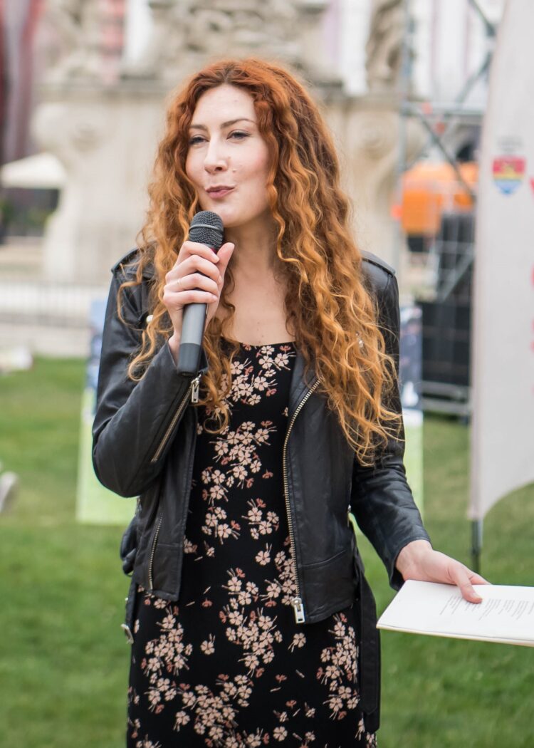 indre valantinaite 13