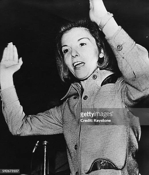 isabel martinez deperon 6