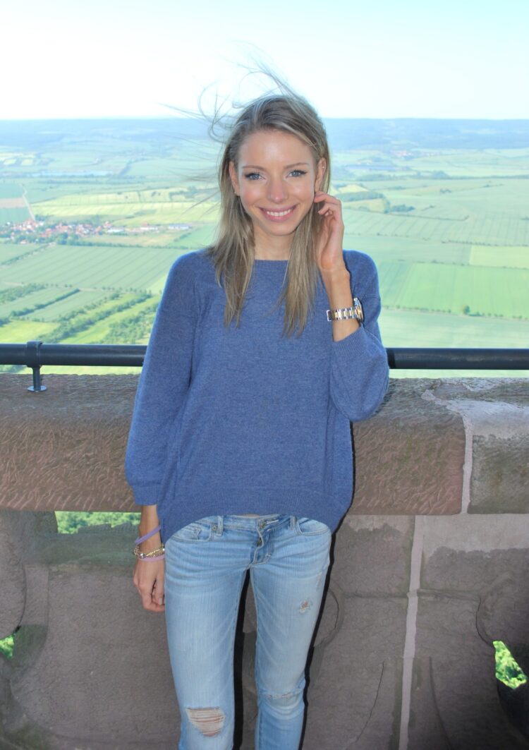 isabelle lux 7 scaled