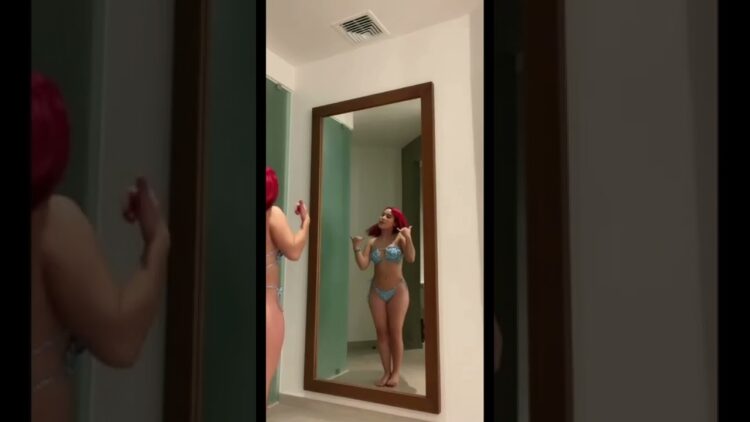 New Hot Sexy its.michhh Bikini Pics