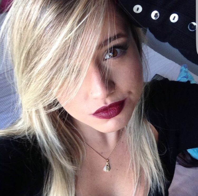 izabela leite lima 3