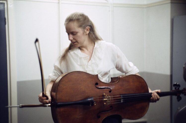 jacqueline du pre 9