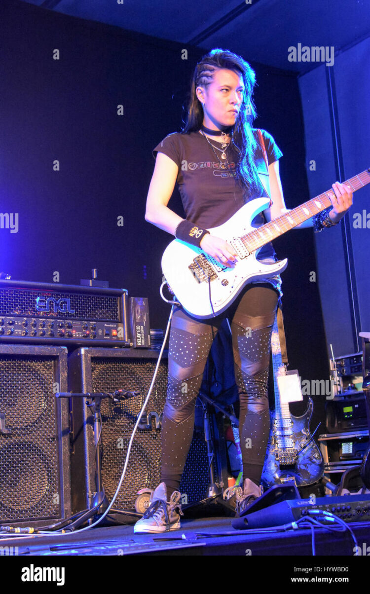 jen majura 6