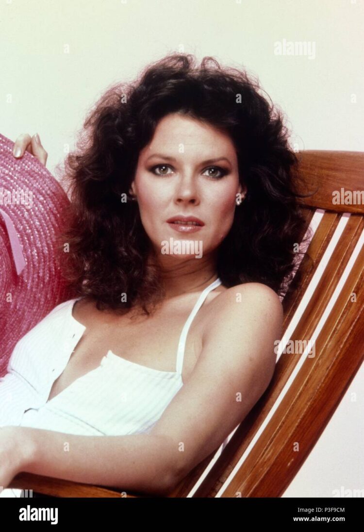 10 Hot Sexy Jobeth Williams Bikini Pics 1810