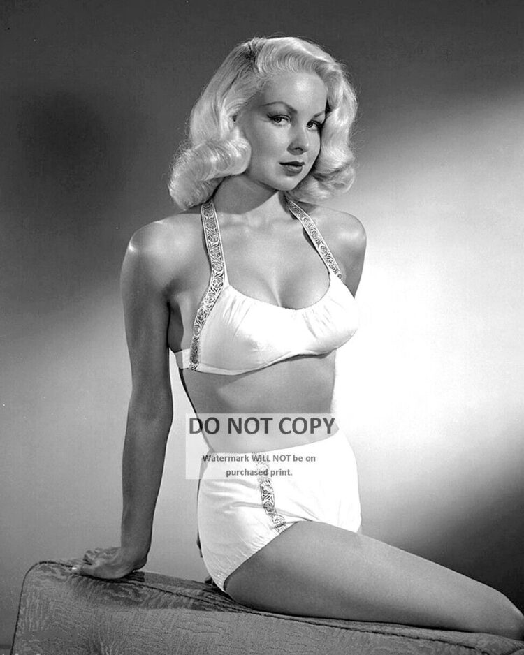 joi lansing 6