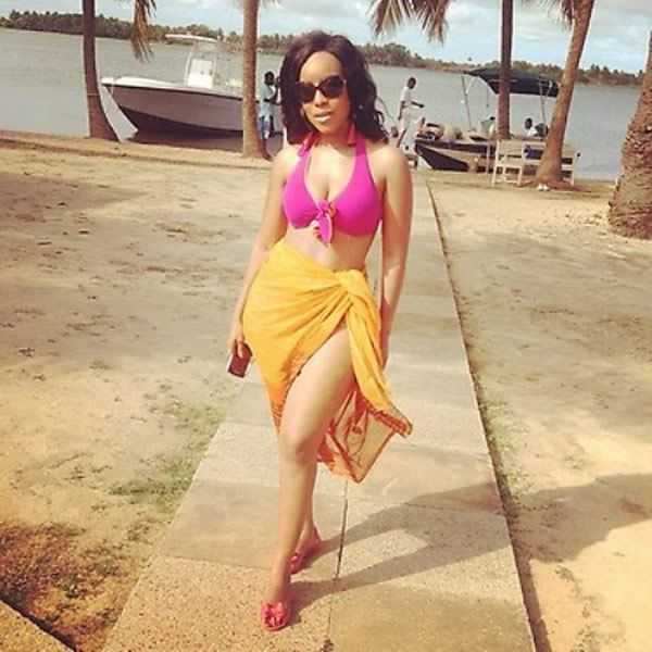 joselyn dumas 4