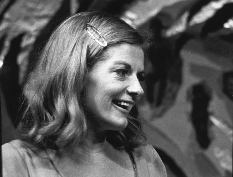 joyce van patten 3