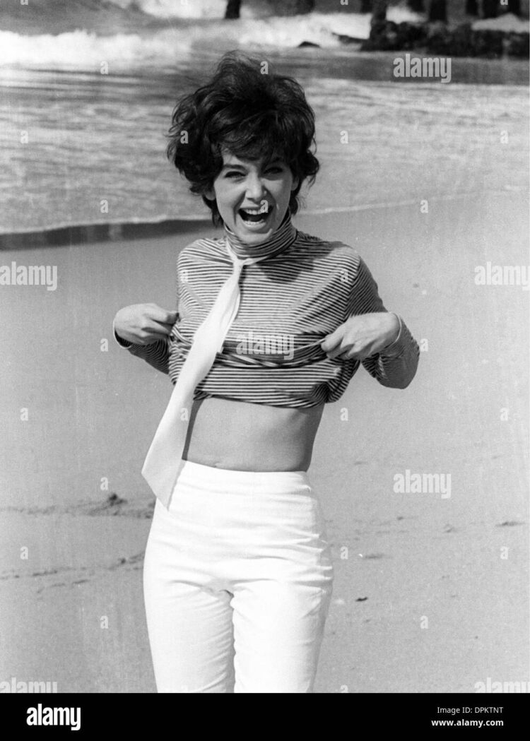 joyce van patten 9