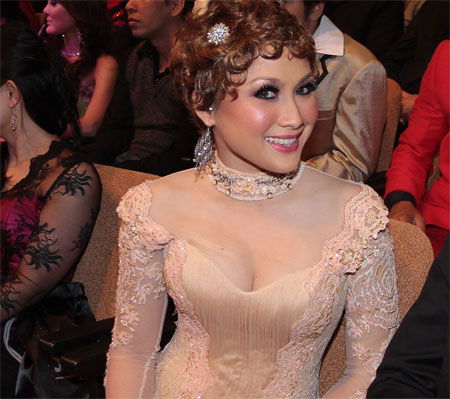 jue aziz 2