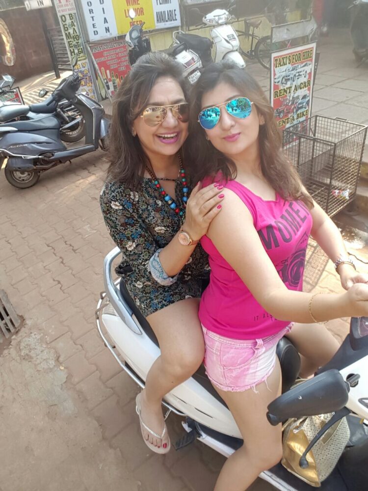 juhi parmar 7