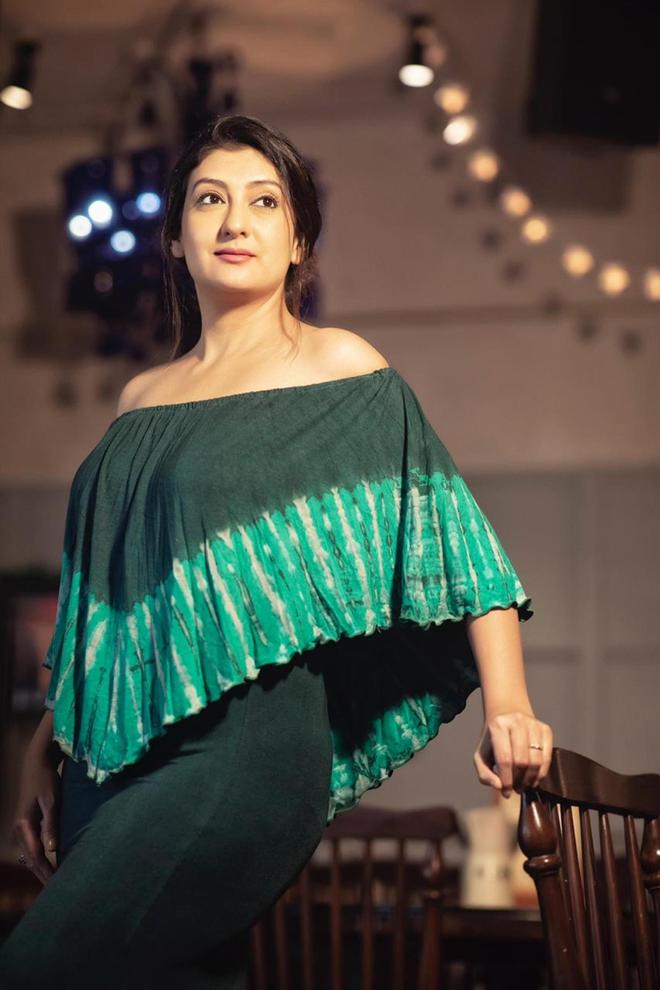 juhi parmar 8