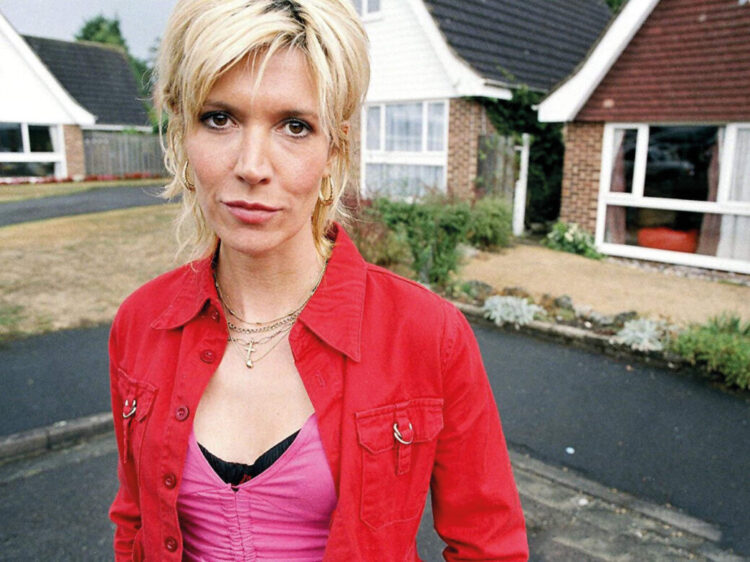 julia davis 9