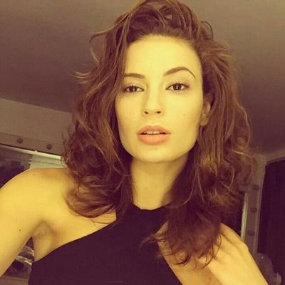 julia fernandez adam 8