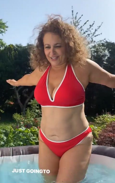 julia sawalha 1