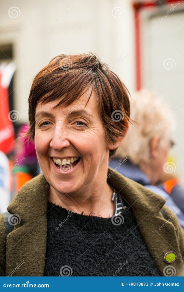 julie hesmondhalgh 3