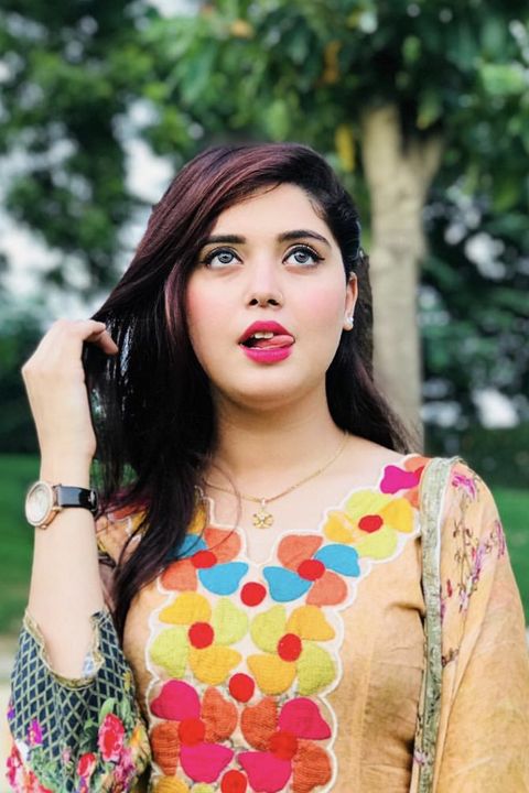 kanwal aftab 4