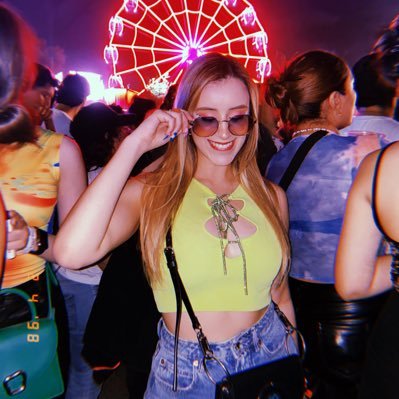 karina alejandra de hoyos 3