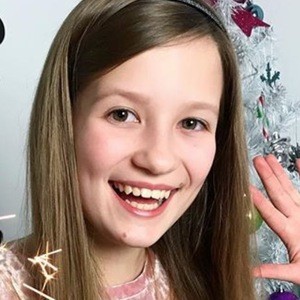 karolina theammisudiy 4