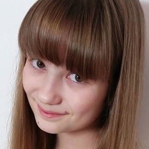 karolina theammisudiy 6