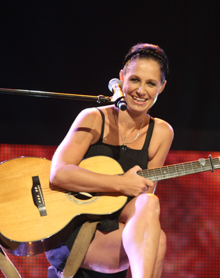 kasey chambers 8