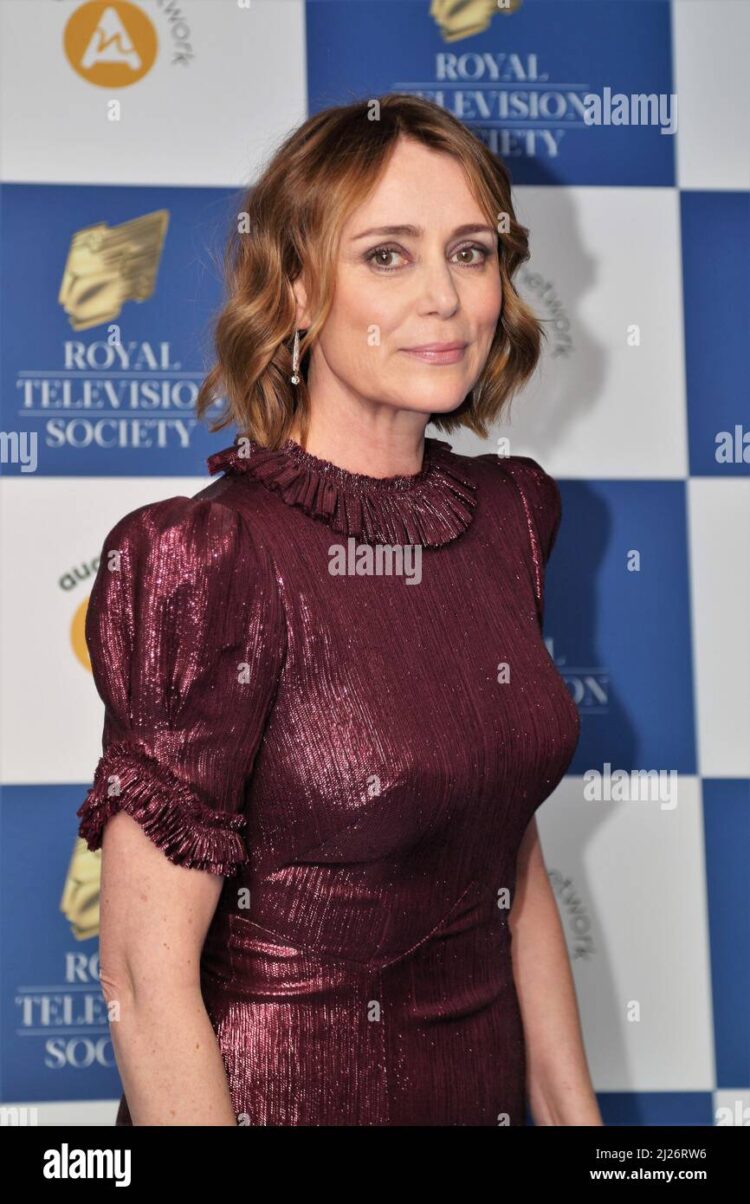 5 Hot Sexy Keeley Hawes Bikini Pics 5 Hot Sexy Keeley Hawes Bikini Pics