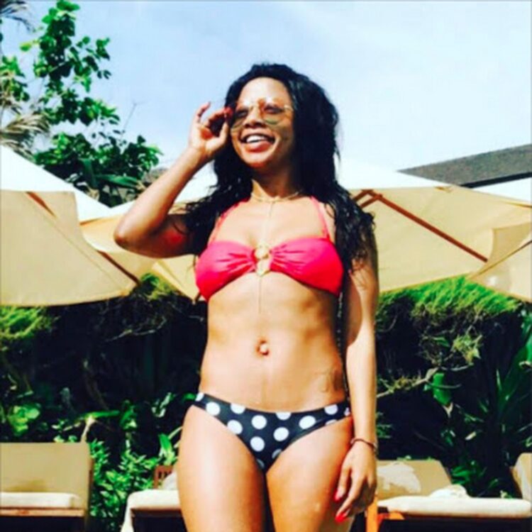 7 Hot Sexy Kelly Khumalo Bikini Pics