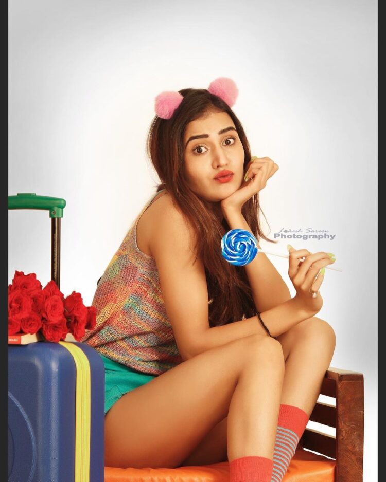 khushi choudhary 6