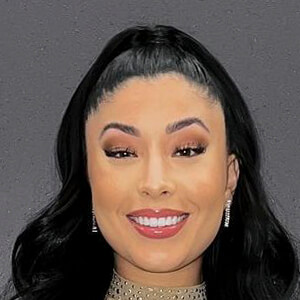 kianna vestuto 11