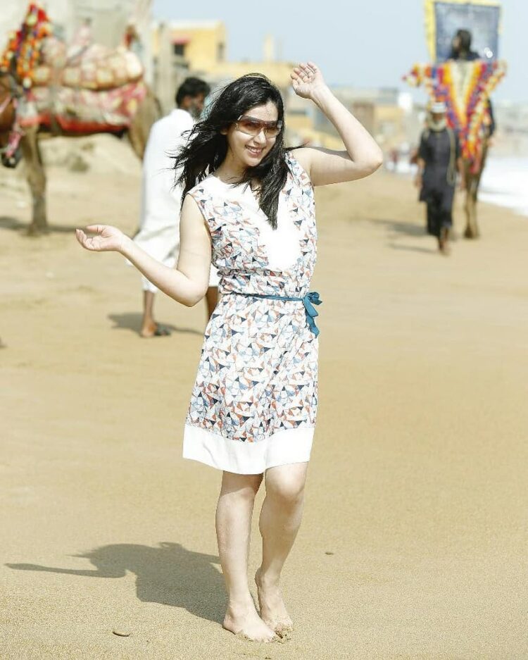 komal rizvi 5