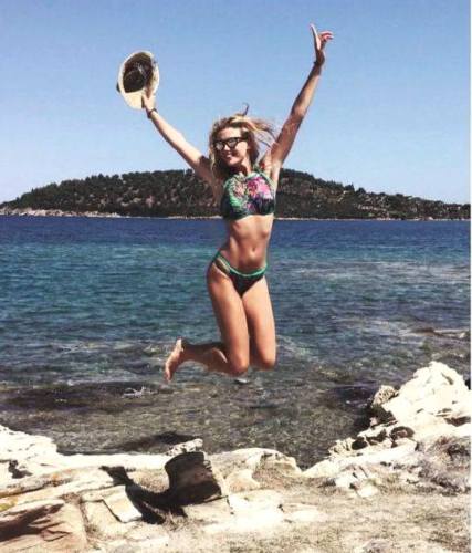 konstantina kommata 1