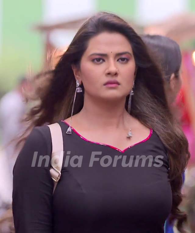 kratika sengar 4