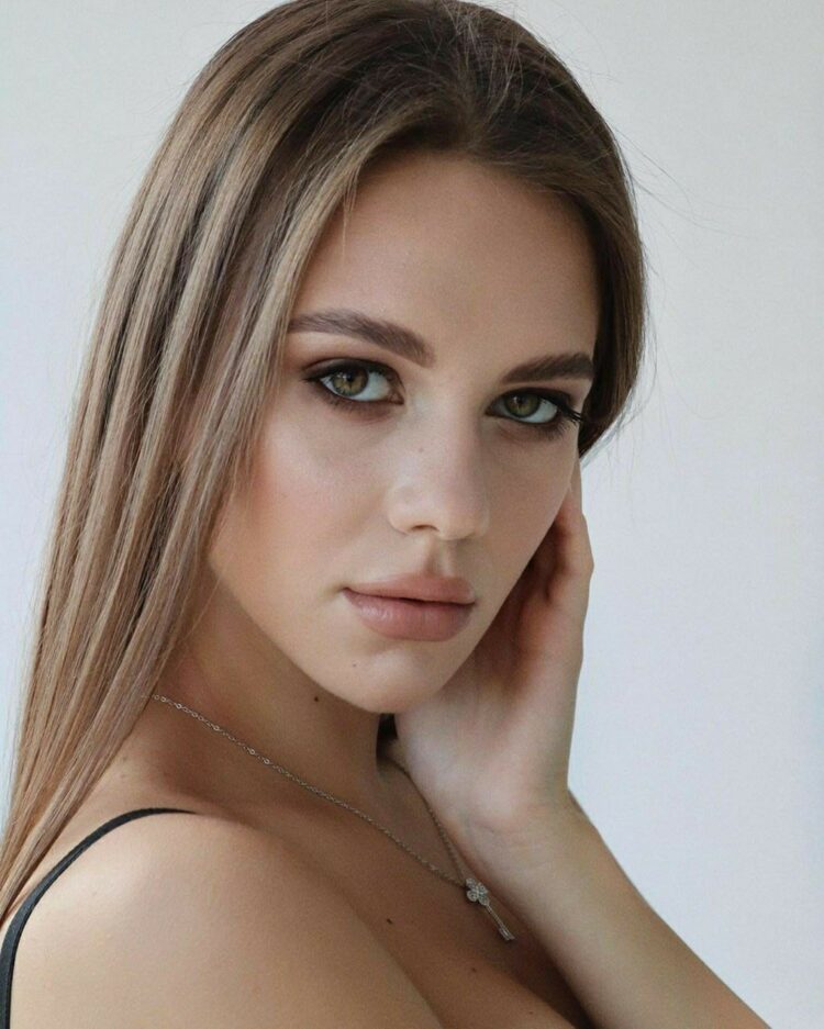 kristina laktionova 7