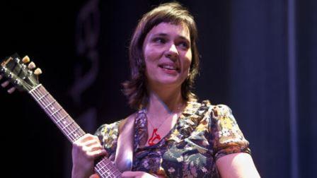 laetitia sadier 1