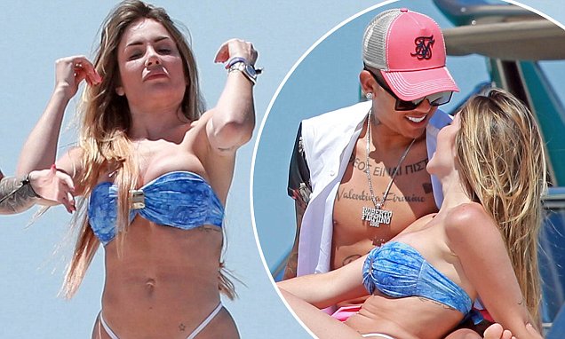 larissa pereira firmino 6