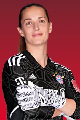 laura anna benkarth 3